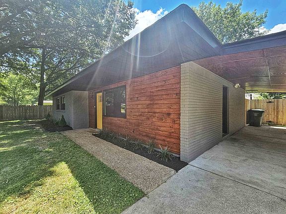 2nd image of 5135 Warfield Dr