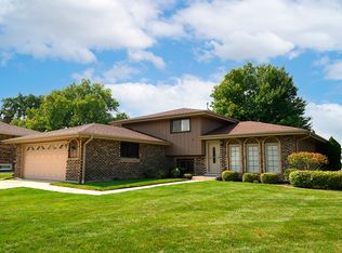 16556 Parliament Ave, Tinley Park, IL