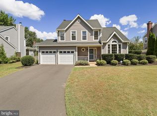 13250 Stone Heather Dr, Herndon, VA 20171