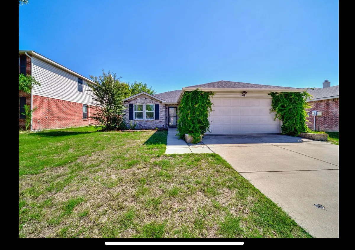 Building Photo - Riverchase Ln