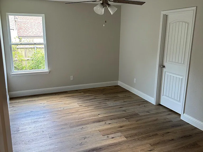 301 Church St — Photo 10