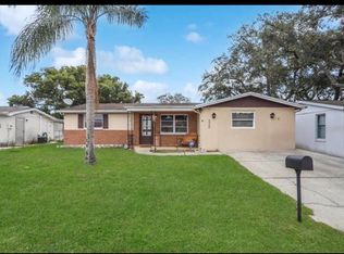 9040 Lunar Ln, Port Richey, FL 34668