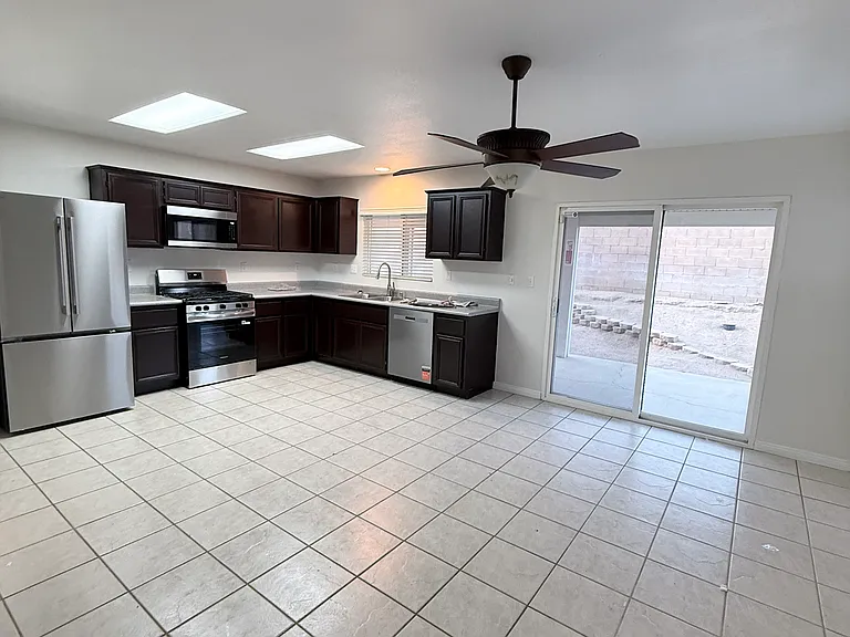 11893 Pepperwood St — Photo 4