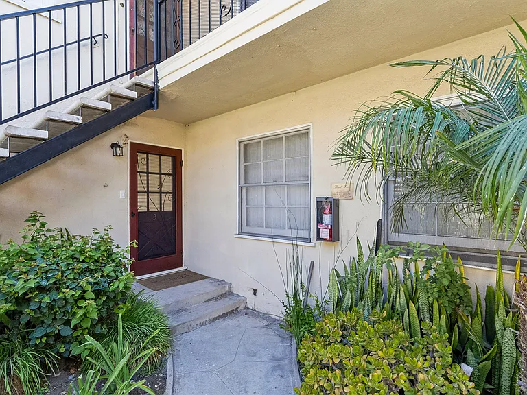 1325 E Wilson Ave #3 — Photo 21