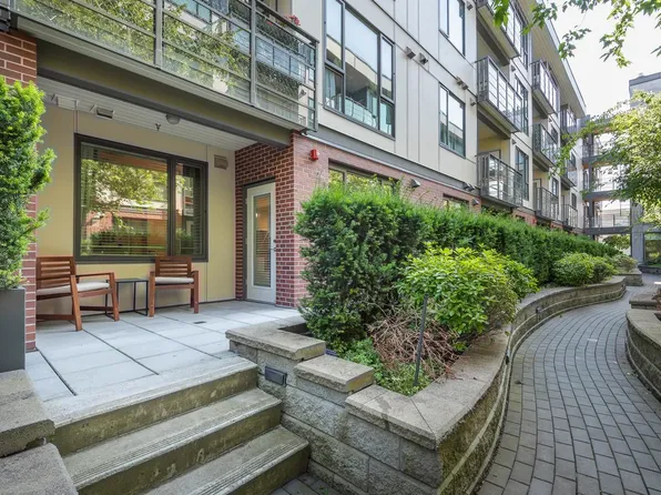 5355 Lane St #123, Burnaby, BC V5H 0H1