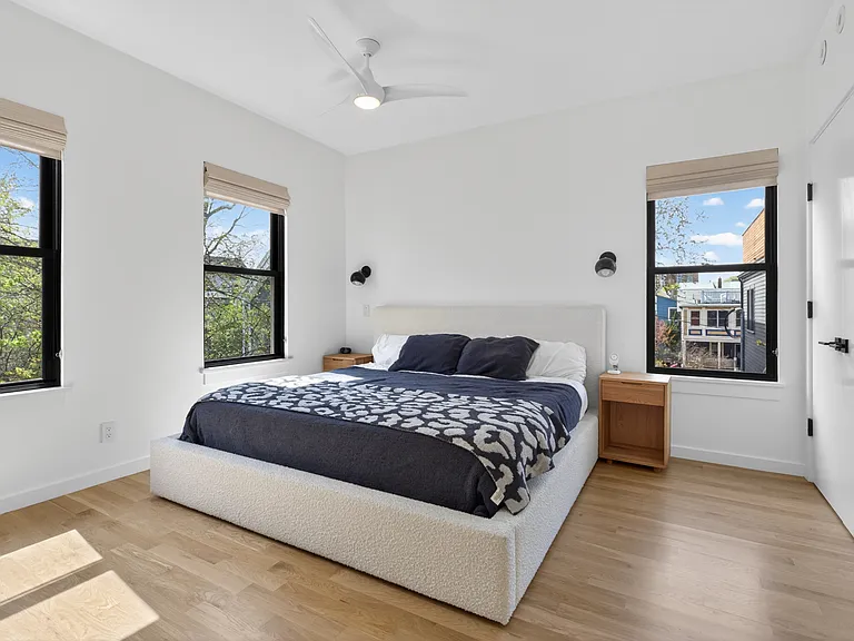96 Henry St #1 — Photo 9
