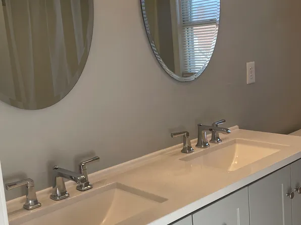 394 Rantoul St APT 3, Beverly, MA 01915