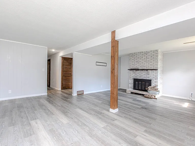 1408 Ridgeport Ave — Photo 12