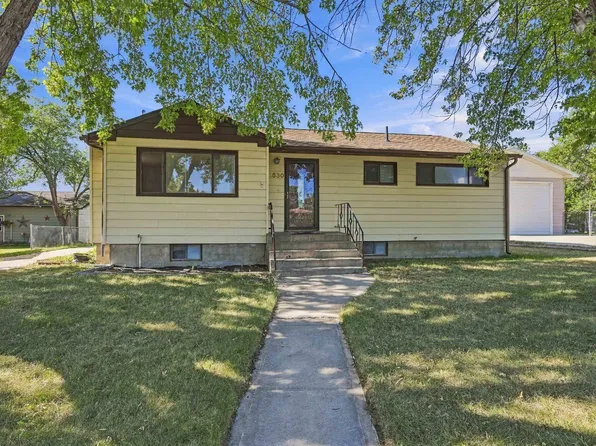 1530 Gray Blvd, Newcastle, WY 82701