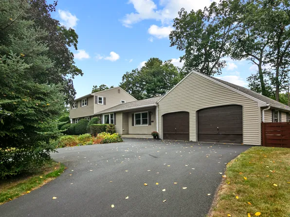10 Donna Street, Enfield, CT 06082