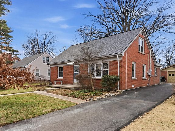 3rd image of 2413 Eastway Dr