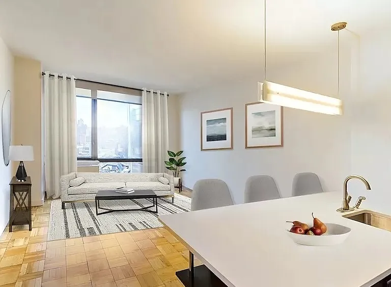 312 11th Ave #23B — Photo 1