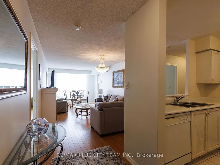 29 Northern Heights Dr #209 — Photo 10