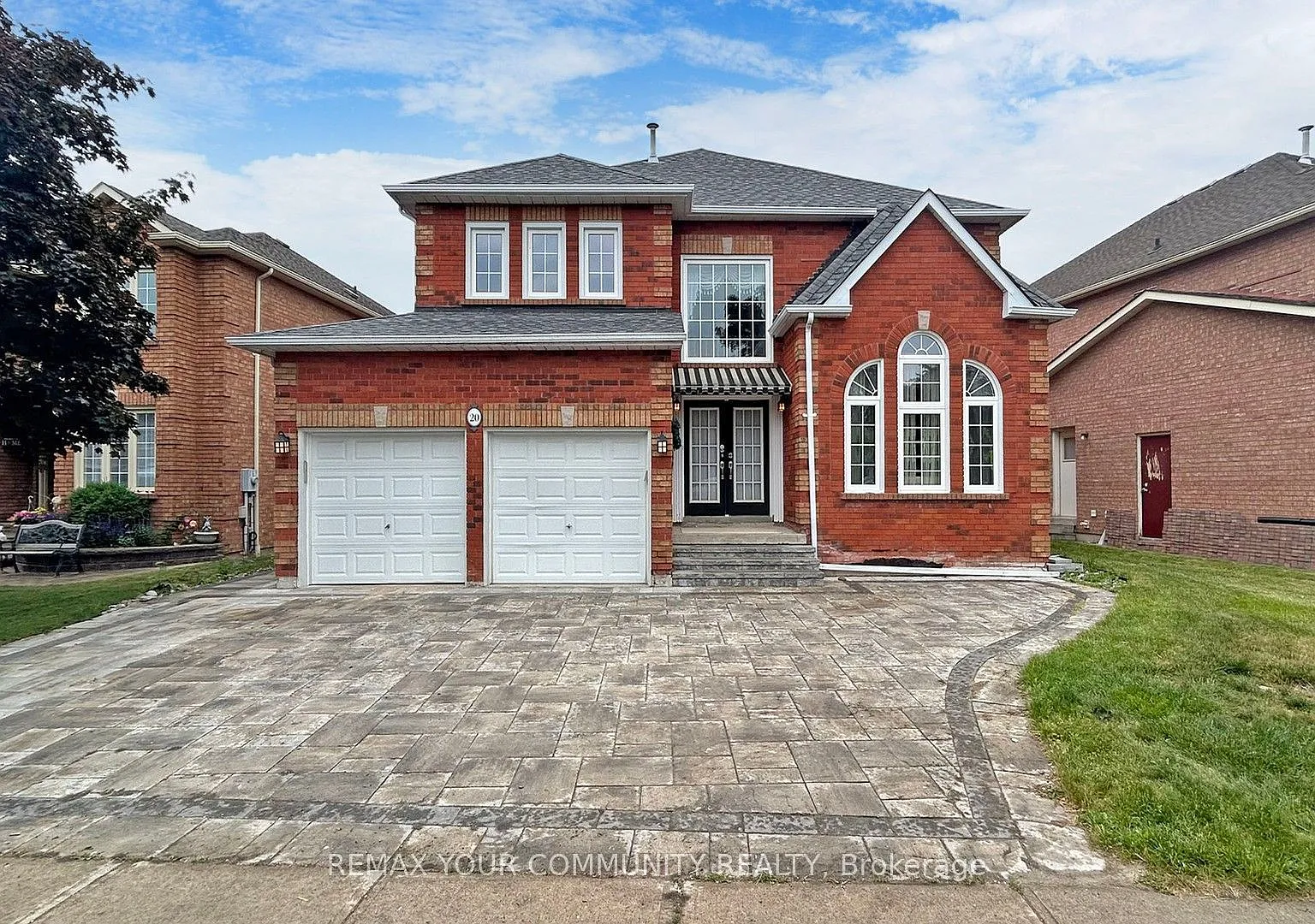 5 bed, $3,400 — Photo 1
