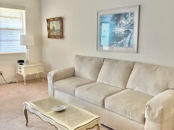 205 Salisbury I, West Palm Beach, FL 33417