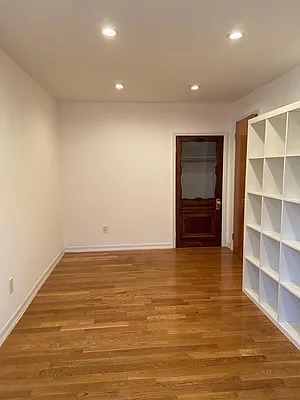 Rented by The Bracha Group | media 8