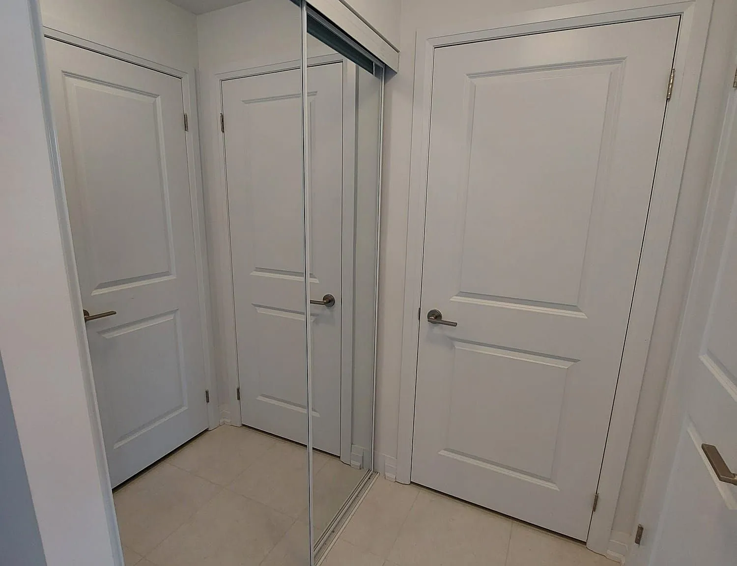 3 bed, $2,800 — Photo 2