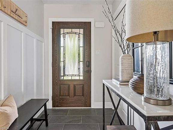 5th image of 103 McGowan St