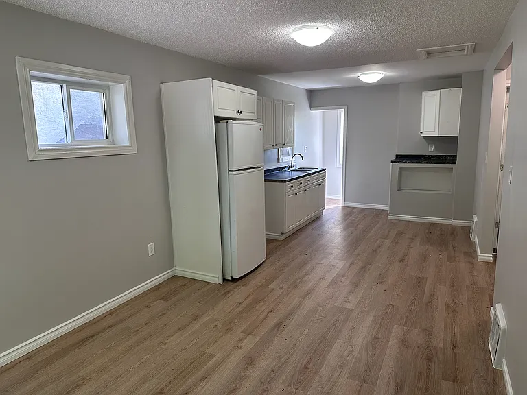 1208 Garnet St — Photo 1