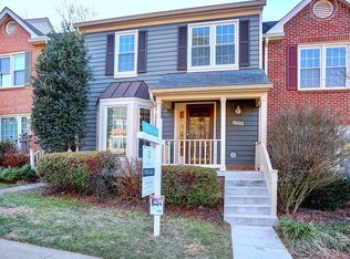 11784 Great Owl Cir, Reston, VA 20194