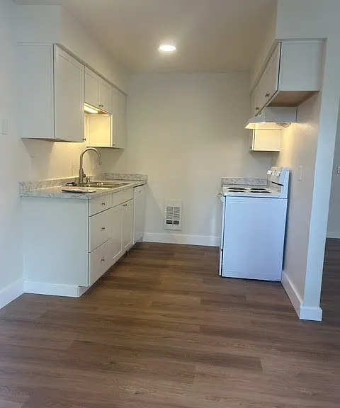 8212 NE 13th Ave #C4 — Photo 1