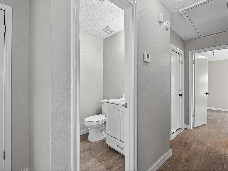 12534 Warrenwood Dr — Photo 11