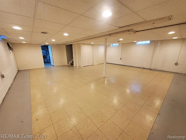 4565 Universal St — Photo 21