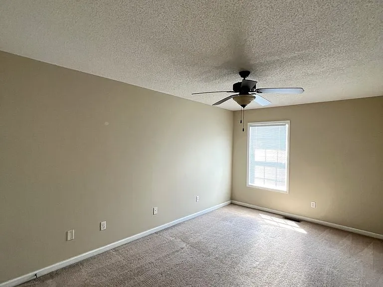 183 Concord Ave — Photo 9
