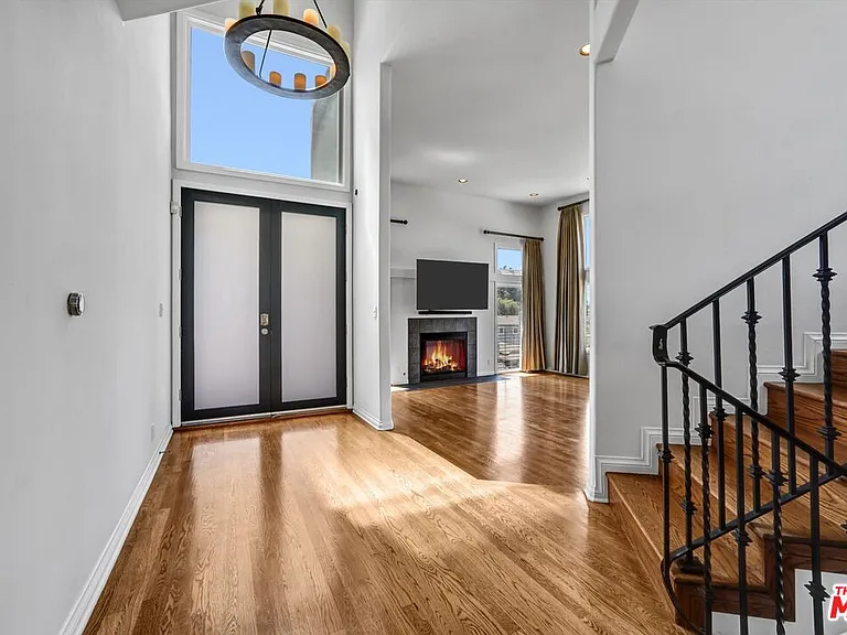 6852 Woody Trl — Photo 4