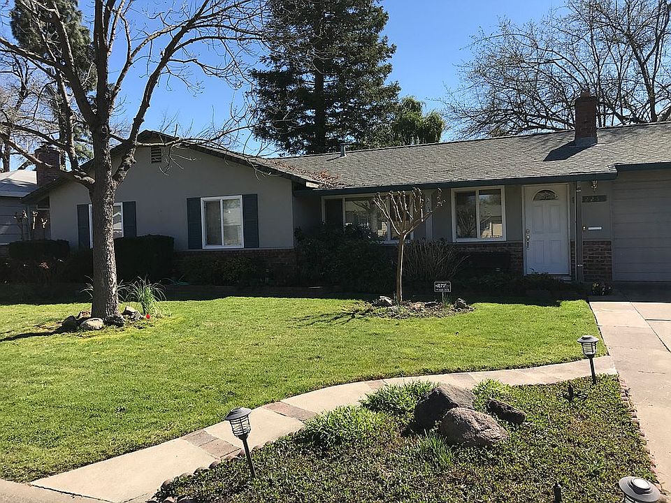 2nd image of 3225 Brophy Dr