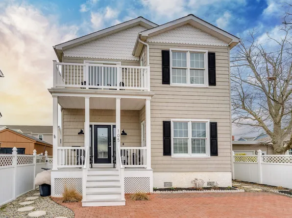 105 E Atlanta Ave, Wildwood Crest, NJ 08260