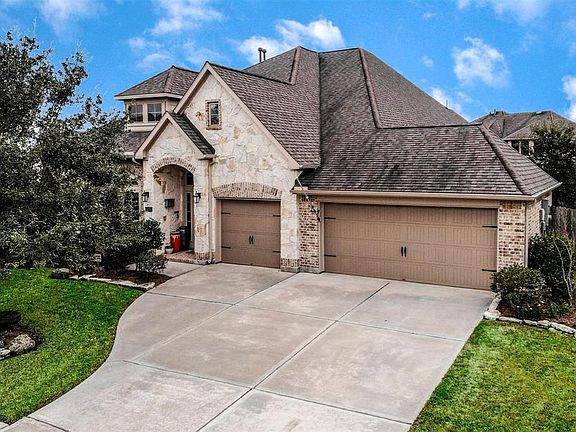 Beautiful Perry Home!