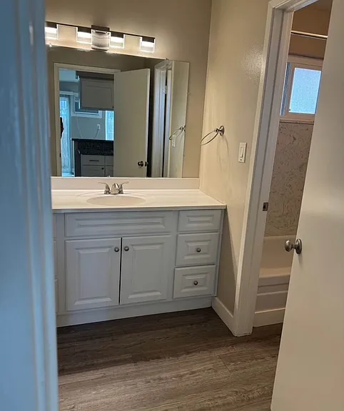 Northrop Apartments — Photo 10