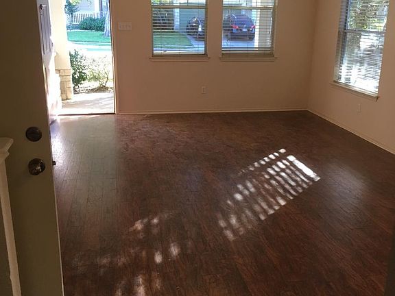 Entry living