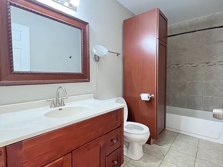 1185 Camden Ln — Photo 7