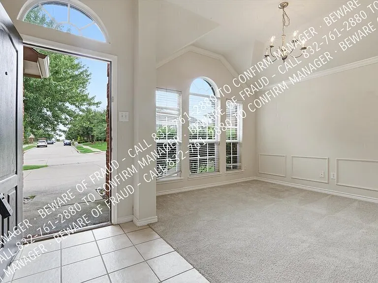 12079 Kingsville Dr — Photo 6