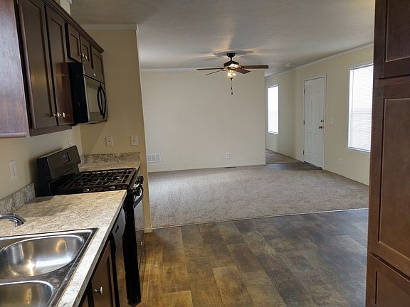 3rd image of 199 Monroe Dr #199