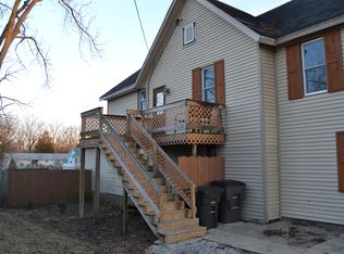 145 N Oak St, Whitewater, WI