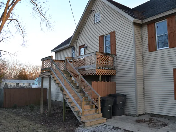 145 N Oak St, Whitewater, WI 53190