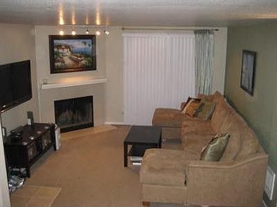4th image of 215 9th St D-103 #D-103
