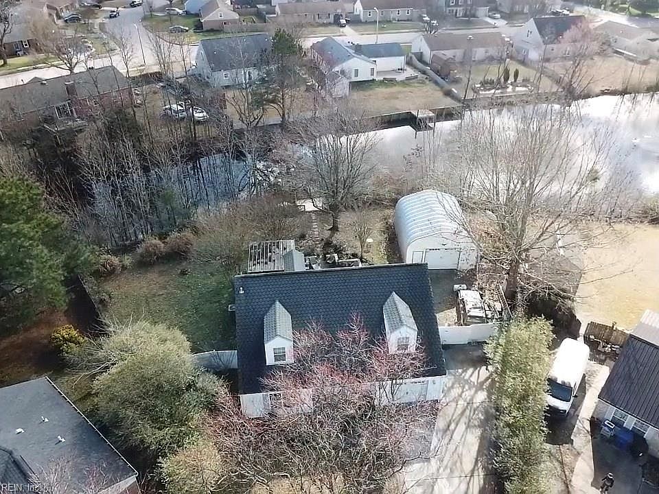 Welcome to 1912 Marcia Court. Located in the Charlestown Lakes neighborhood in central Virginia Beach.