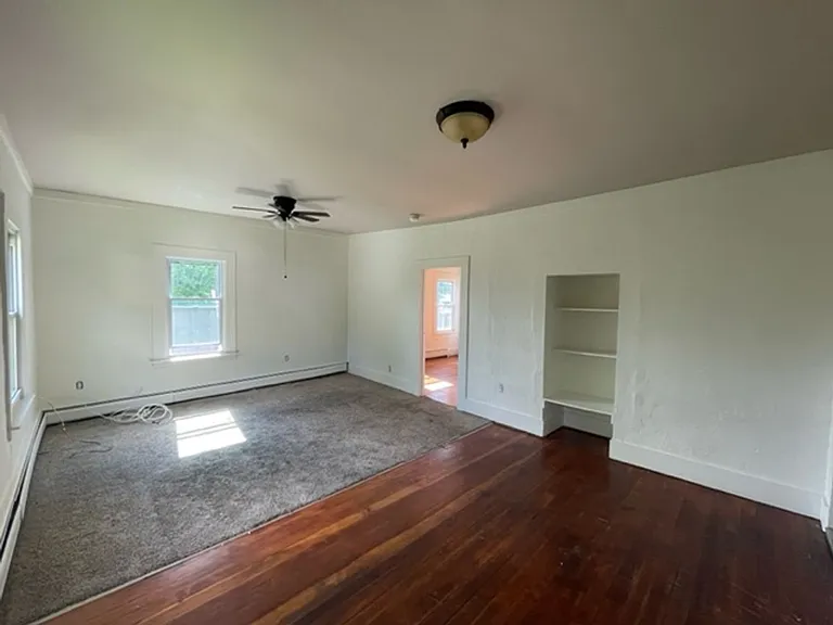 21-23 Lyman St — Photo 11
