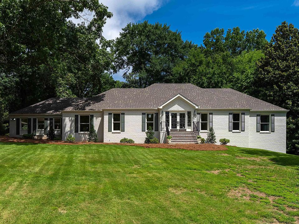 1st image of 3526 Bethune Dr