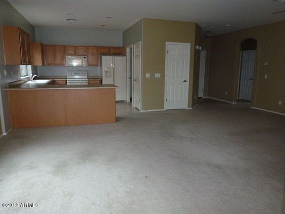 5th image of 2537 W Woburn Ln