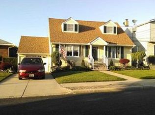 250 Hagan Pl, Secaucus, NJ 07094