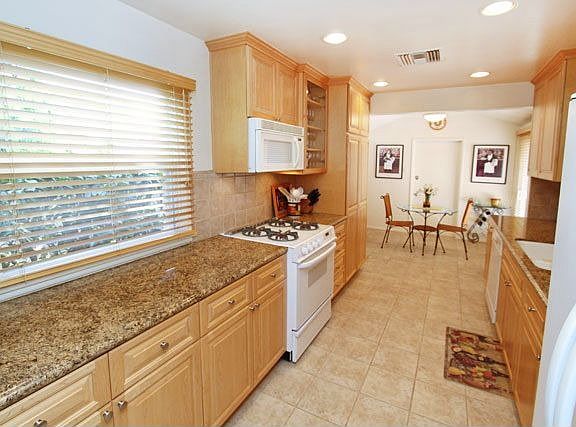 3rd image of 5305 Allott Ave