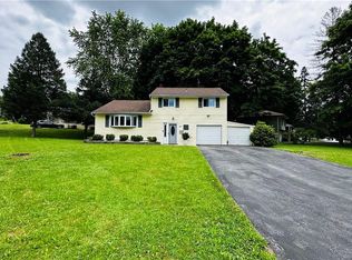 10 Miller Rd, Poughkeepsie, NY 12603