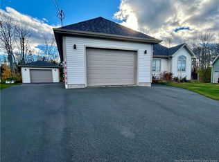 37 Guy St, Shediac, NB E4P0L4