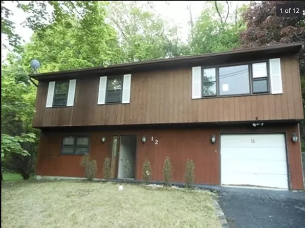 12 Brooklyn Mountain Rd, Hopatcong, NJ 07843