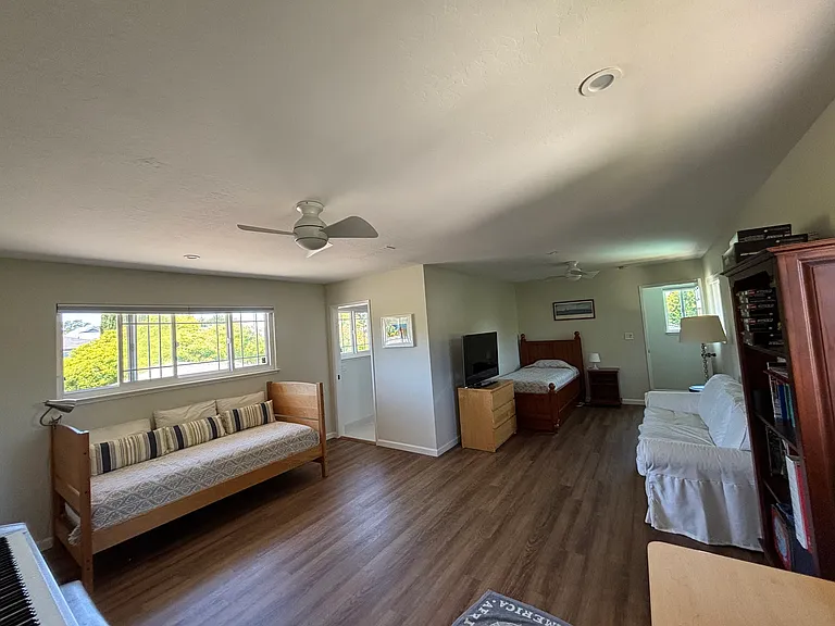 294 Albert Dr — Photo 27